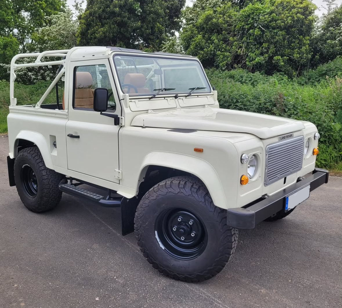 Defender 90 side steps